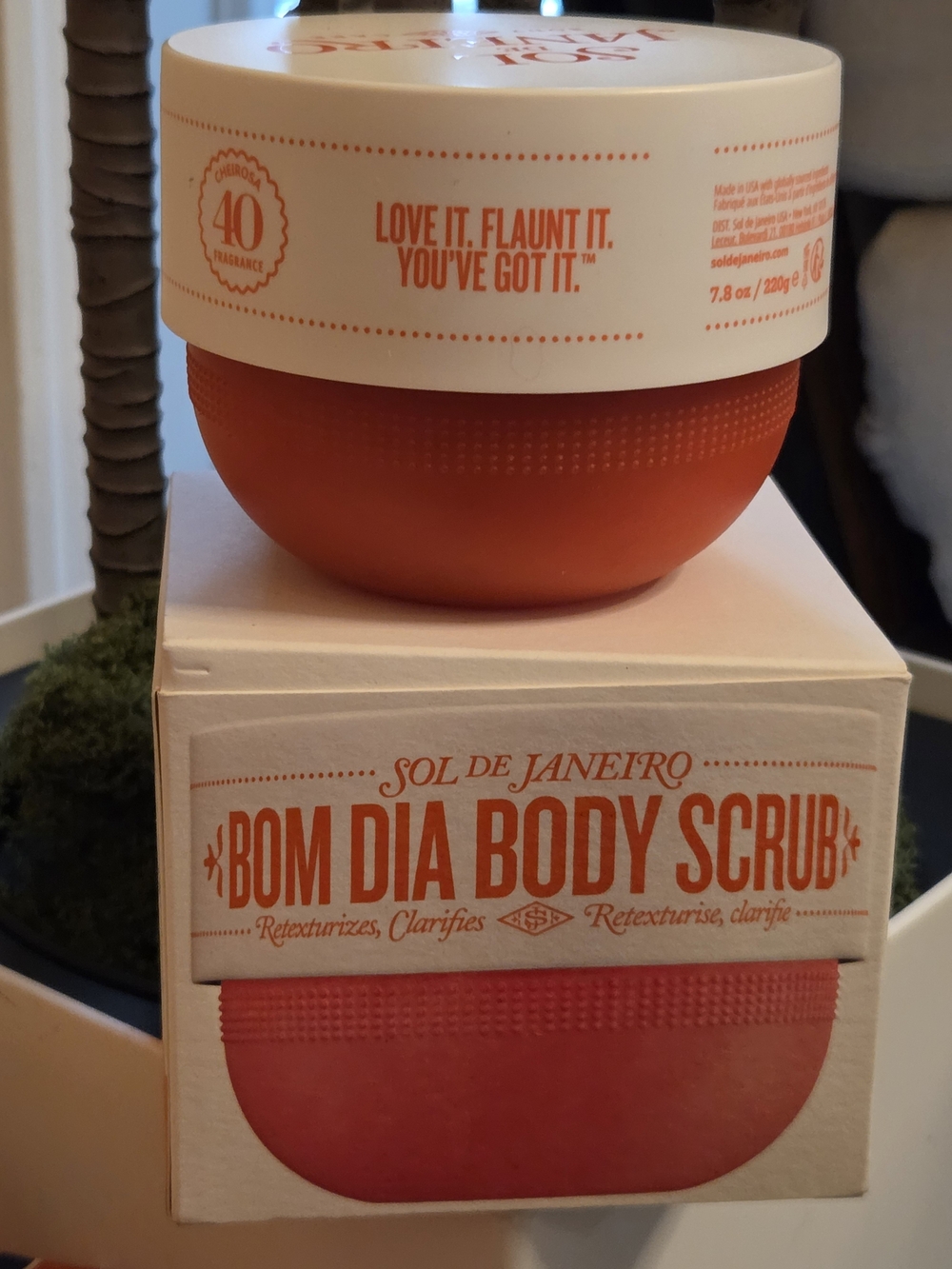 Sol de Janeiro Bom Dia Body Scrub 7.8 oz /  Cheirosa 40 Exfoliating Body Scrub
